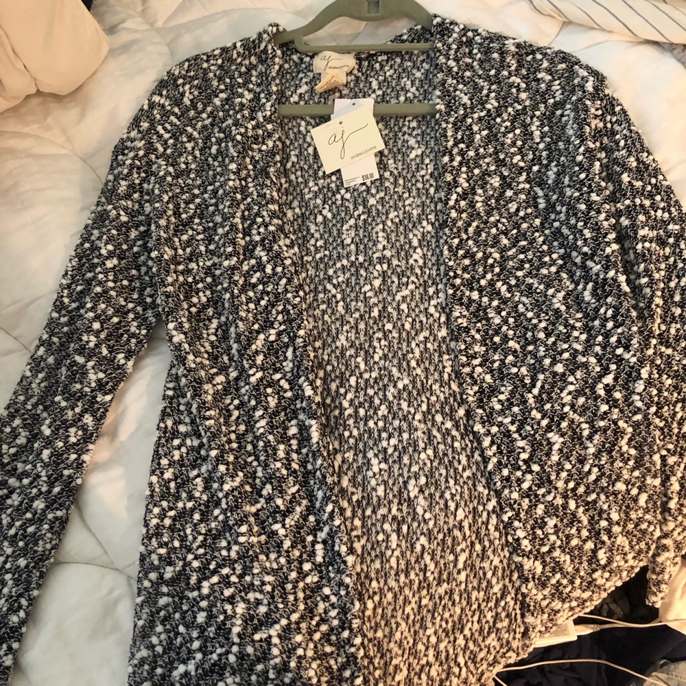 Women’s Cardigan